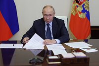 Путин и Зеленский провели совещания по ситуации в приграничье. О чем говорили и что решили президенты? 