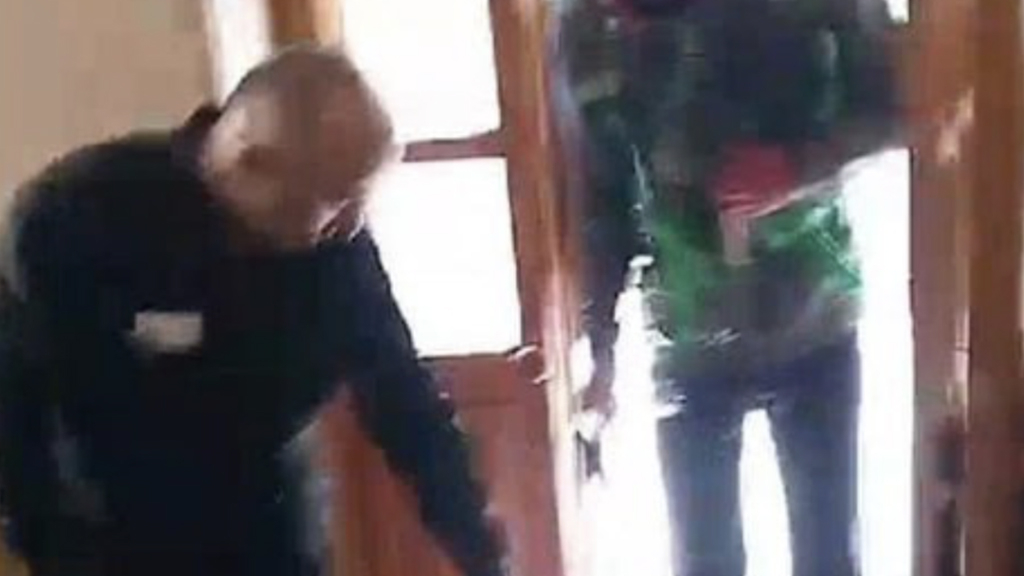 Захват заложников в исправительной колонии 19
