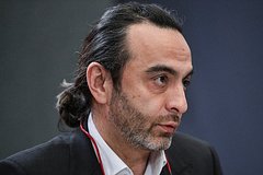 Джаник Файзиев