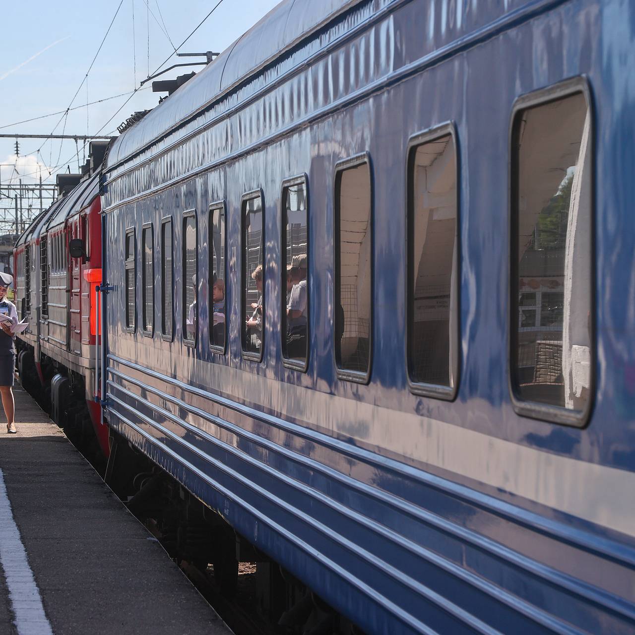 В поездах московского метро установят скрытые видеокамеры