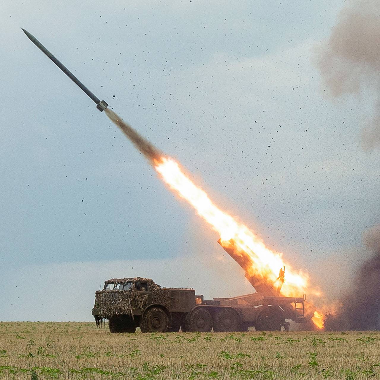 Будут ли ВСУ использовать дальнобойное оружие против России: куда планирует  бить Киев, мнение Запада, позиция США: Украина: Бывший СССР: Lenta.ru