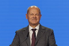 Олаф Шольц