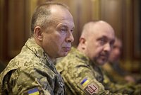 «Очень нехороший знак». На Украине обеспокоились исчезновением Сырского 