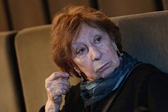 Лия Ахеджакова