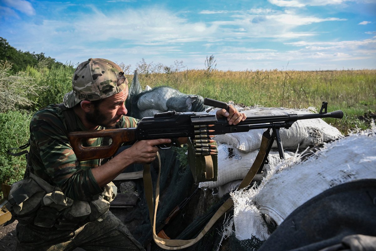 Военнослужащий подразделения интернациональной бригады «Пятнашка» под Авдеевкой, 14 августа 2022 года