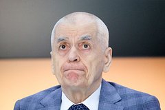 Геннадий Онищенко