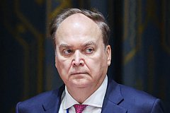 Анатолий Антонов