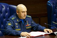 Опубликовано новое фото Сергея Суровикина. Пропавшего из публичного поля генерала заметили в Африке