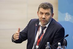 Олег Казанов