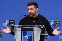 Зеленский решил ликвидировать все медкомиссии на Украине. Они оформили фальшивые инвалидности для сотен чиновников 