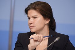 Елена Безденежных