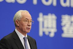 Микола Азаров