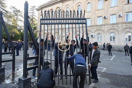 Бжания рассказал о понесенном Абхазией уроне из-за протестов