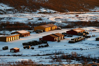 Медведев допустил удары по военным базам НАТО