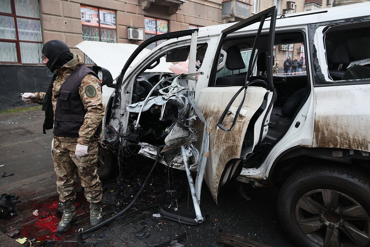 Экс-начальник колонии ДНР погиб при подрыве авто. За его голову предлагали 21 тысячу долларов. Что об этом известно?