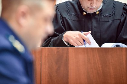 Подкупившая за доллары следователя российская банкирша получила срок