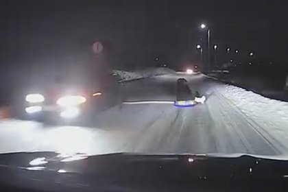 Смертельный заезд россиянок на тюбинге попал на видео
