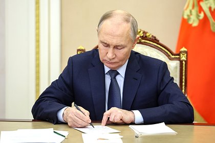 Путин поручил разобраться с выселением семьи бойца СВО