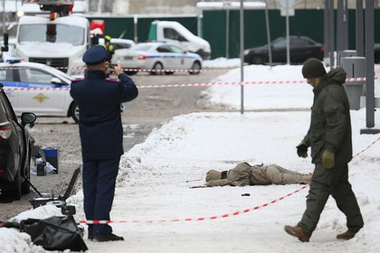 Силовики занялись просеиванием снега на месте подрыва генерала Кириллова