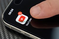 Минцифры оценило реакцию россиян на замедление YouTube. Что еще ждет пользователей? 