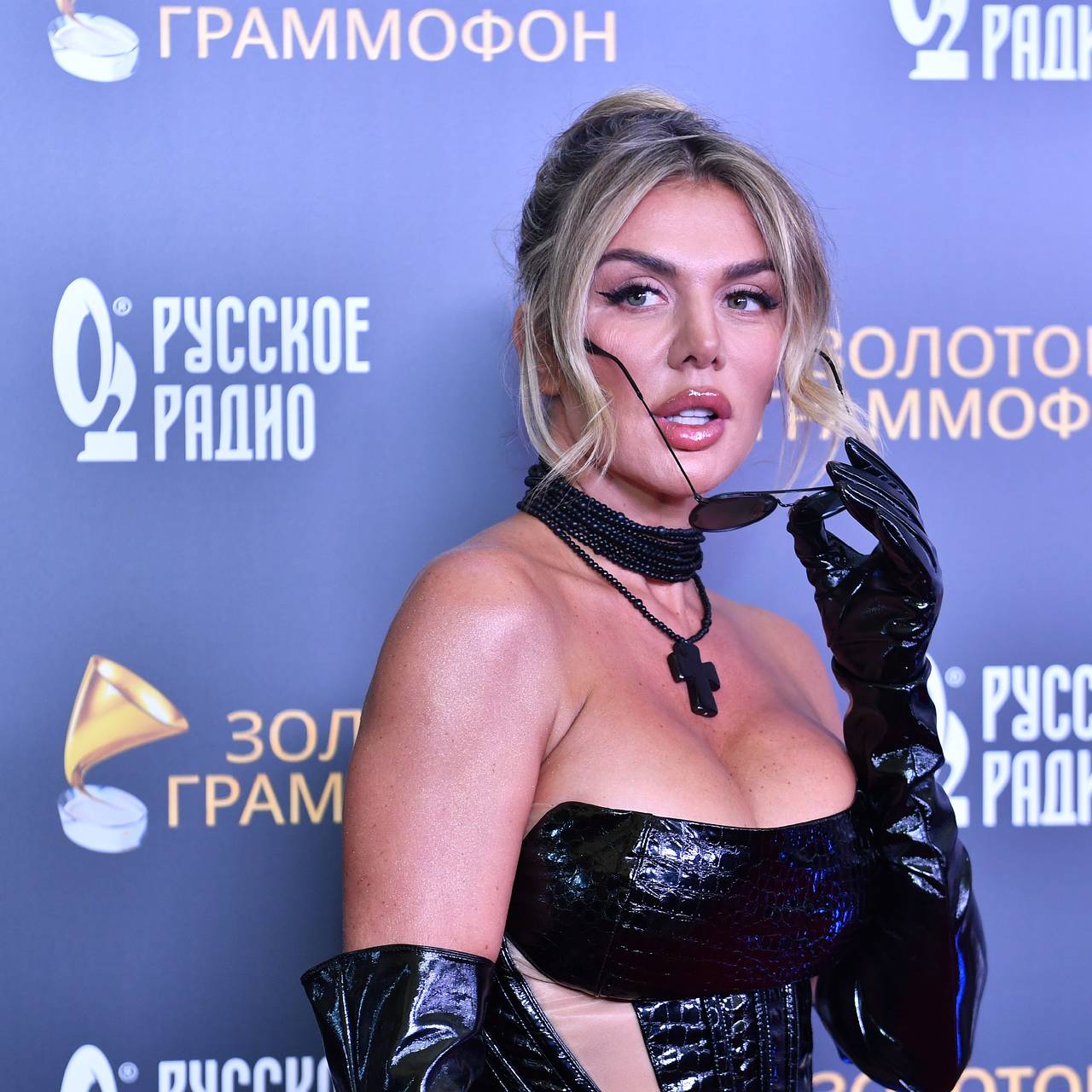 Анна Седакованың кеудесі жалған фотолар.