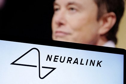 Имплант Neuralink вживили третьему в мире человеку