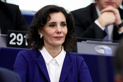 Еврокомиссар по вопросам равенства прибыла на Украину