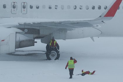 33 самолета ушли на запасные аэродромы из-за непогоды в Санкт-Петербурге