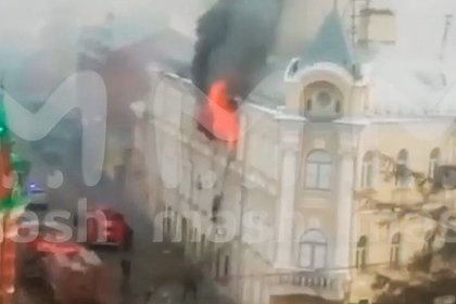 Мощный пожар в тульском военном госпитале сняли на видео