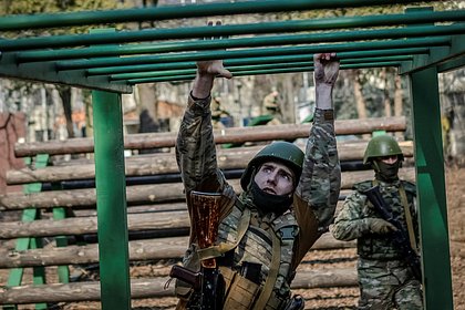Белый дом заявил о необходимости снизить призывной возраст на Украине
