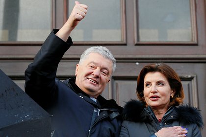 Жена запретила Порошенко есть хот-доги на заправке