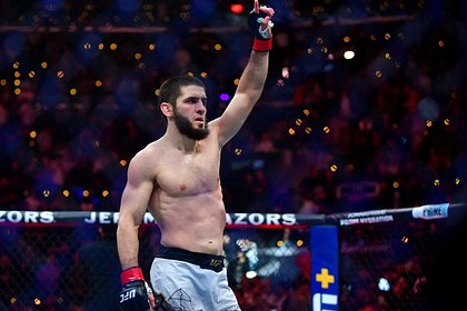 Стали известны гонорары бойцов за выступление на UFC 311