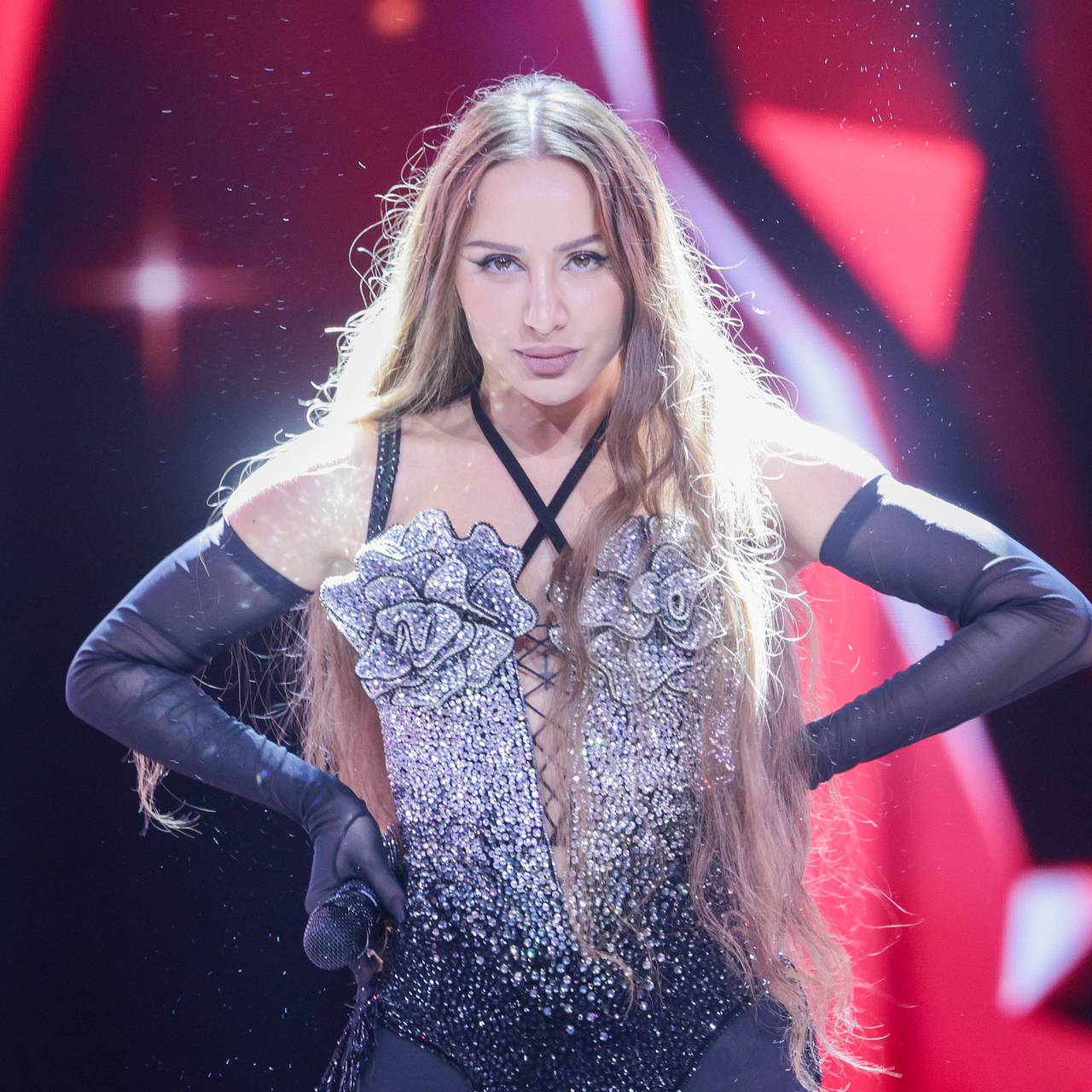 Порно фильм үлкен лабия