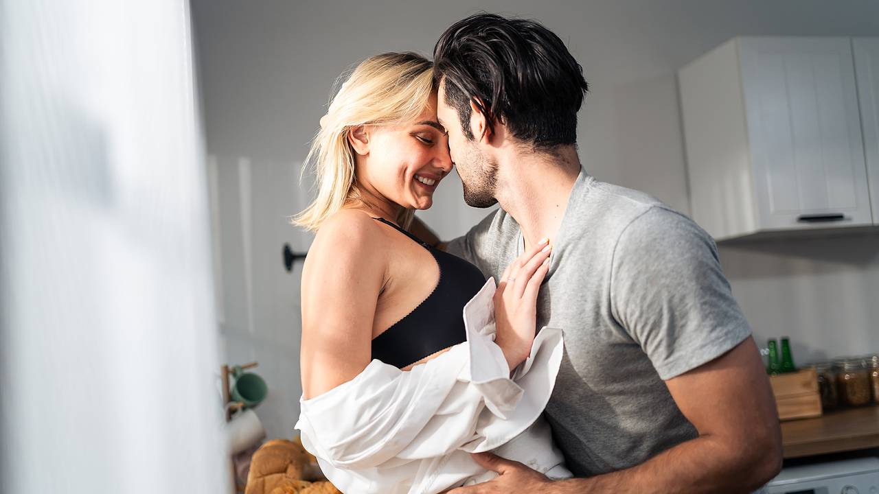 Әйел оргазмының қынап ішіндегі порнокамерасы