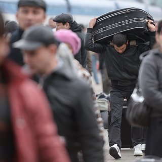 https://icdn.lenta.ru/images/2025/02/17/06/20250217064429460/square_320_5f68f20a4ce7439a1fae89edc926dd0b.jpg