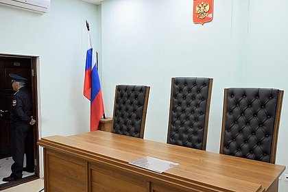 Демонстрировавший нацистскую символику россиянин пойдет под суд