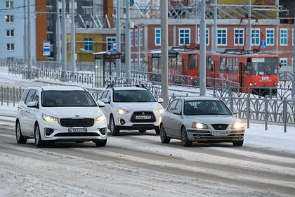 Россияне бросились за подержанными легковушками