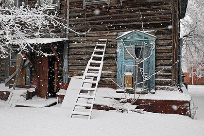 Россиян призвали продать дома за копейки ради новой дороги