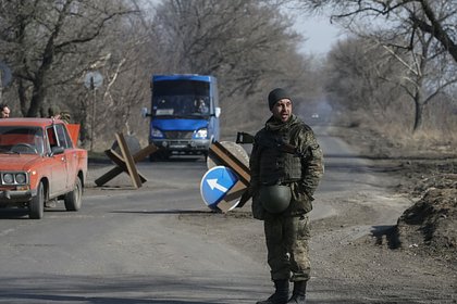 Боец ВСУ занял денег у бабушки из Курахово на взятку для побега