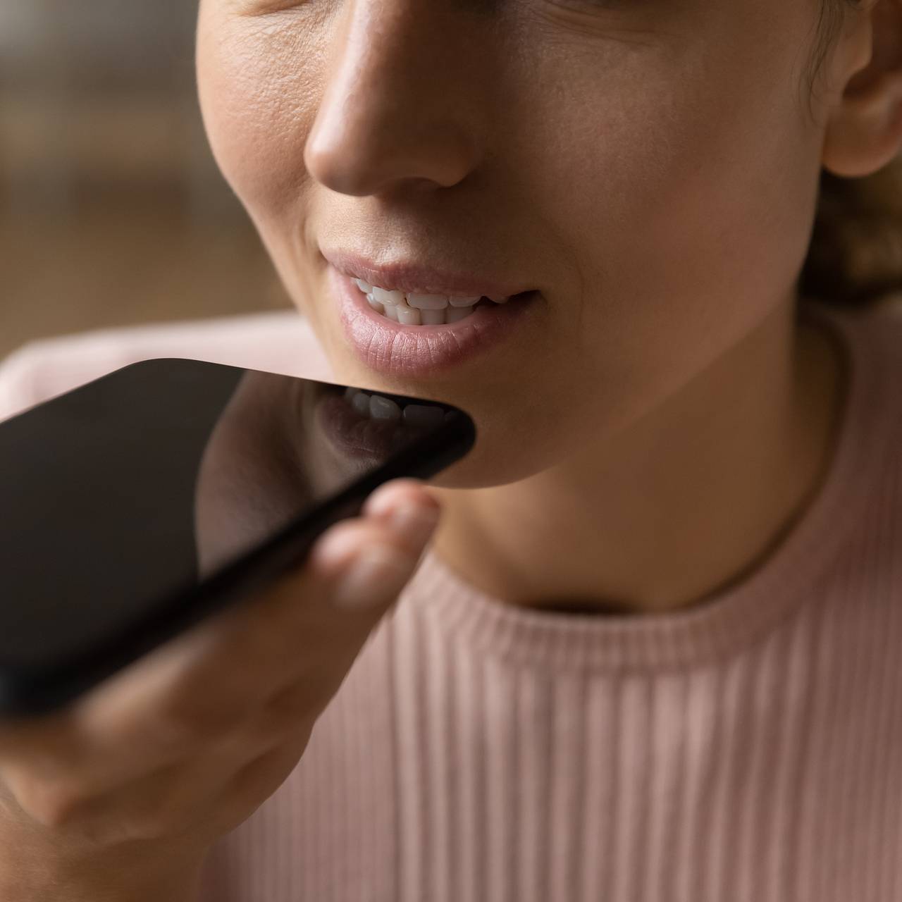 Отвращение людей к собственному голосу в записи объяснили