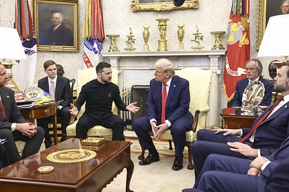 Стало известно о требовании помощников Трампа об отставке Зеленского как части сделки