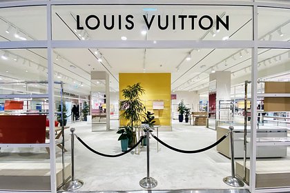 Louis Vuitton не продлил аренду в московском ЦУМе