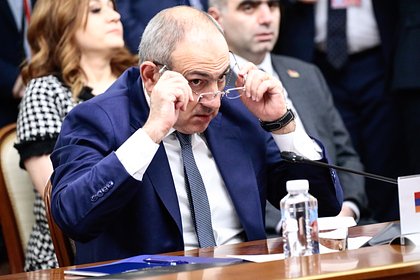 Пашинян ответил двум полумертвым президентам