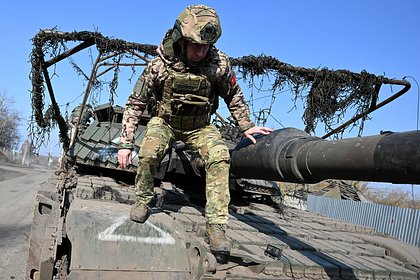 Глава Генштаба проверил ход выполнения боевых задач в Курской области