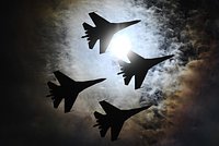 На Украине сравнили возможности американских F-16 и российских Су-35. Какой истребитель победит в бою один на один?
