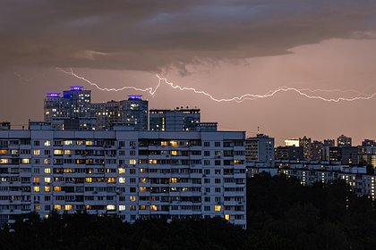 Москвичей предупредили о сильном шторме