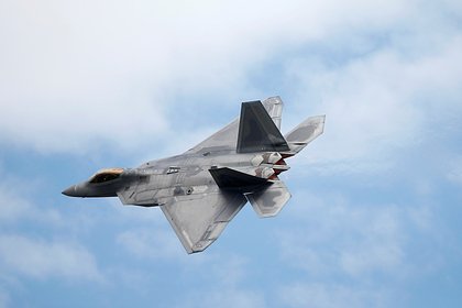 Назван новый враг истребителя F-22