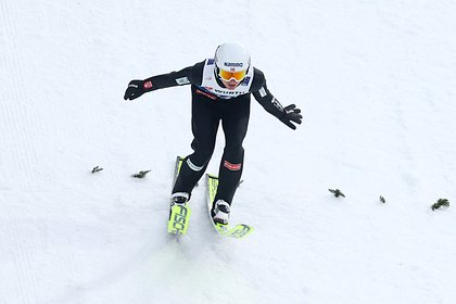 FIS дисквалифицировала еще трех норвежцев-прыгунов с трамплина за мошенничество на ЧМ