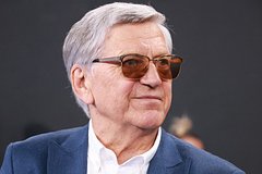Александр Тихонов