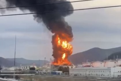 Оценены успехи в борьбе с мощным пожаром в Туапсе после атаки ВСУ